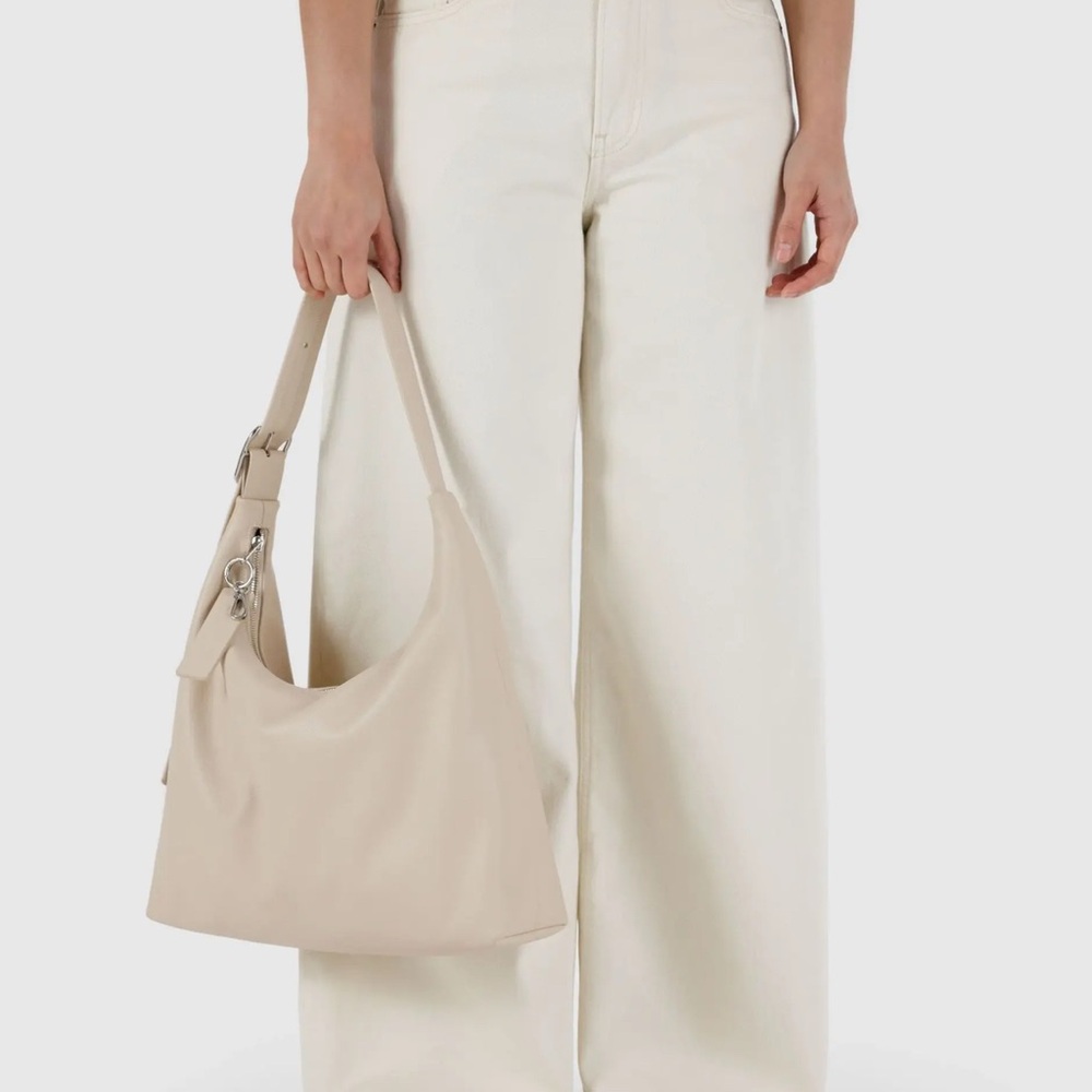 BAGGU NWT Shoulder Leather Purse in Stone